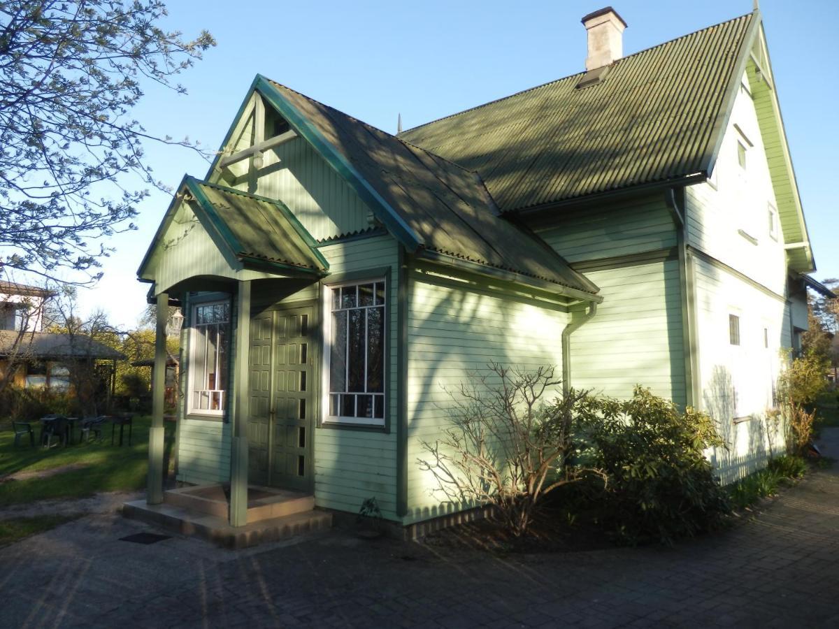 House, Garden & Sauna. Free Parking. Train Stop-200 M. Sea-1 Km. Jūrkalne Exteriör bild